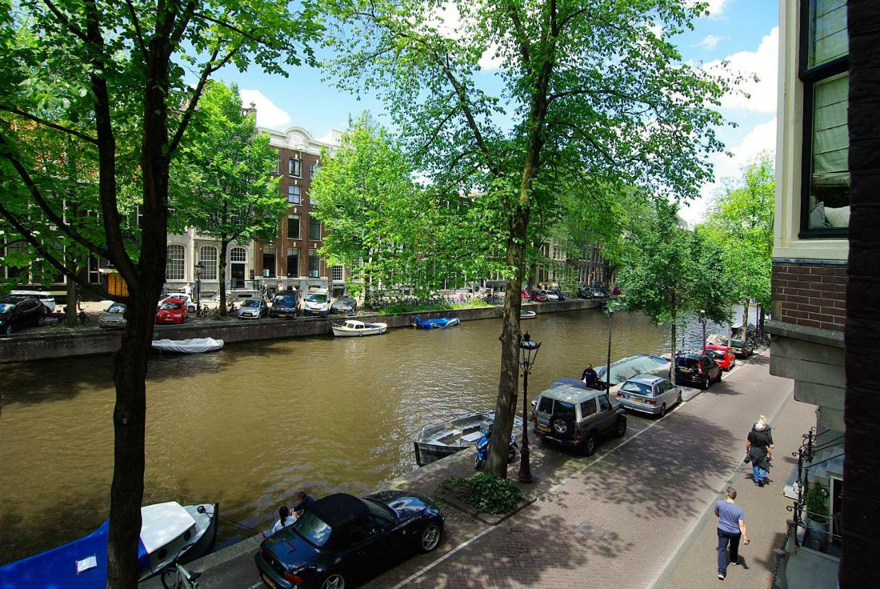 1637: Historic Canal View Suites Амстердам Экстерьер фото